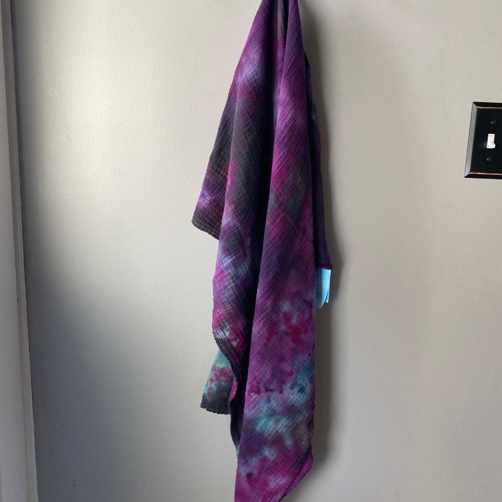 Baby Blanket || Upcycled ♻️ - Picture 4 of 4